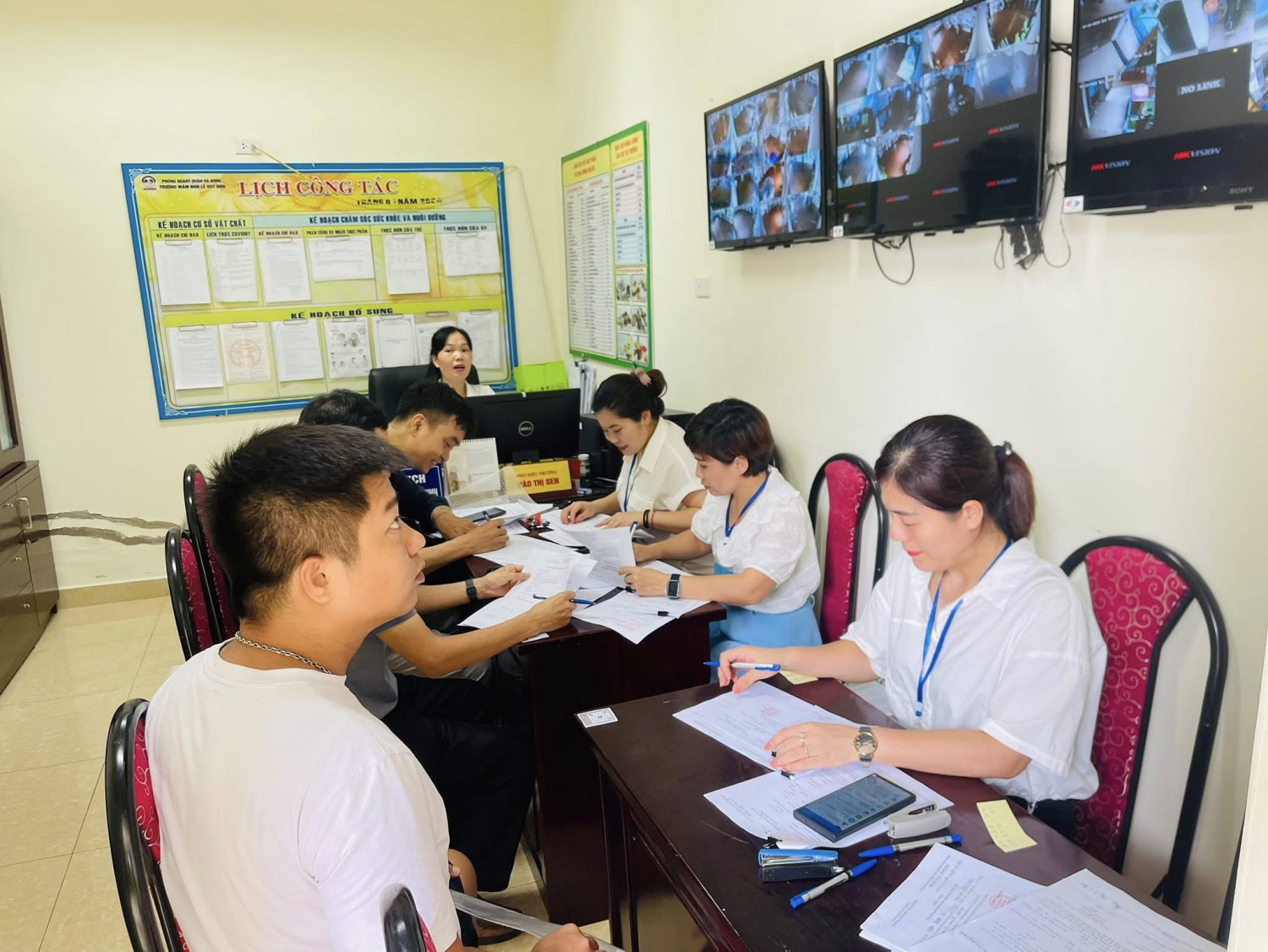 Chào mừng các bậc phụ huynh đã lựa chọn trường MN Lê Quý Đôn là nơi gửi các con để các cô được chăm sóc và dạy dỗ các bé mỗi ngày.