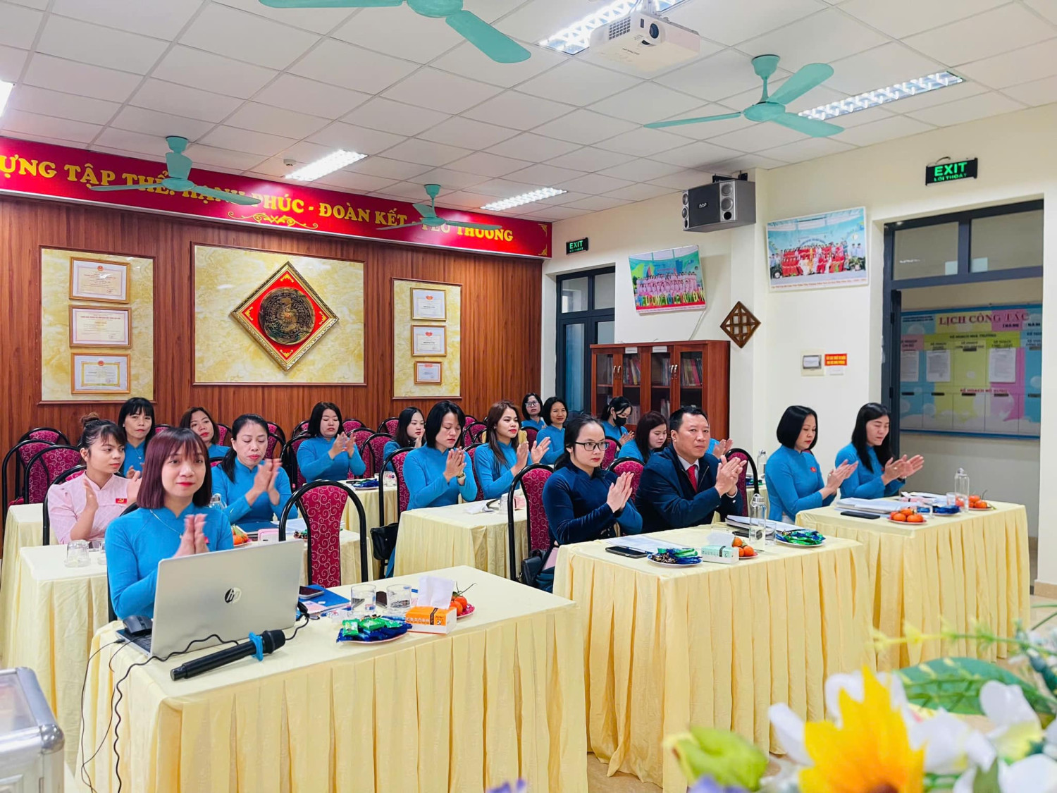 ĐẠI HỘI CHI BỘ TRƯỜNG MẦM NON LÊ QUÝ ĐÔN NHIỆM KỲ 2025-2027.